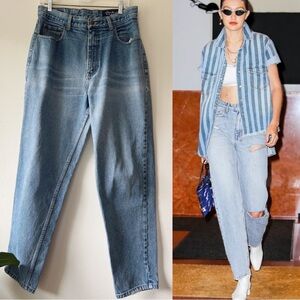 Vintage 90’s high waisted mom loose‎ jeans size 32x31